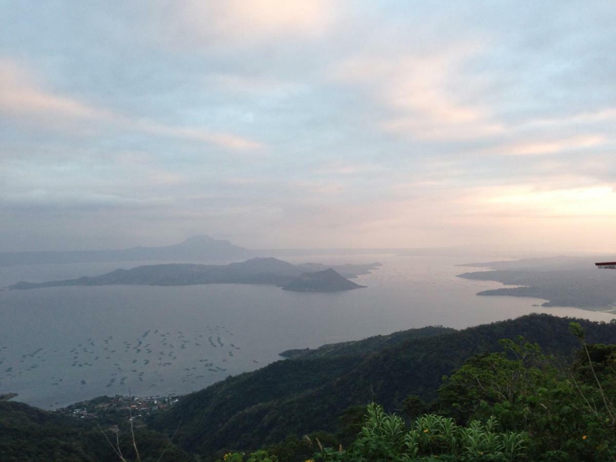 A Breath Taking View Of Taal Lake & Volcano 따가이따이 외부 사진